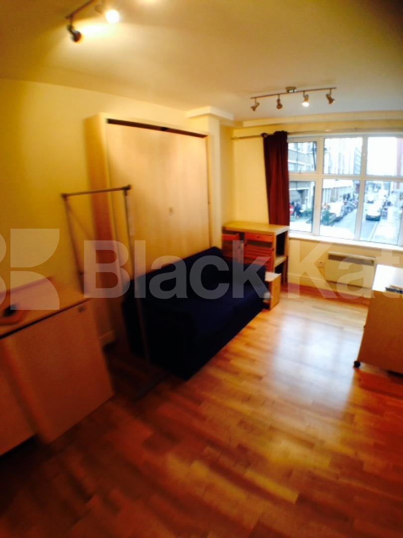 			New Instruction, Studio Apartment, 1 bath, 1 reception Studio			 Greville Street , Hatton Garden/ Farringdon/Holborn